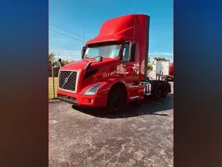 2020 Volvo VNR64T300