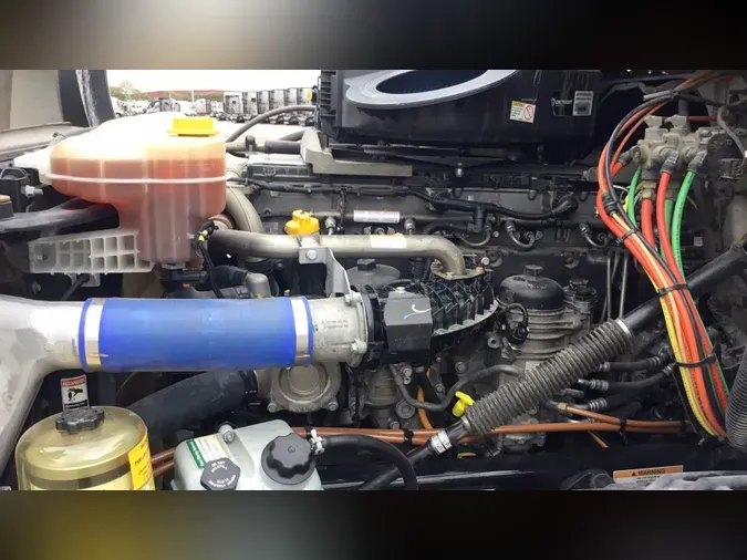 2021 Freightliner Cascadia 126
