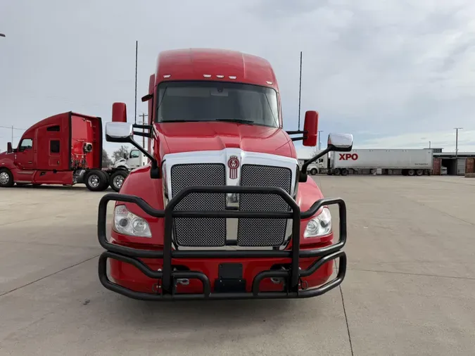 2021 Kenworth T680