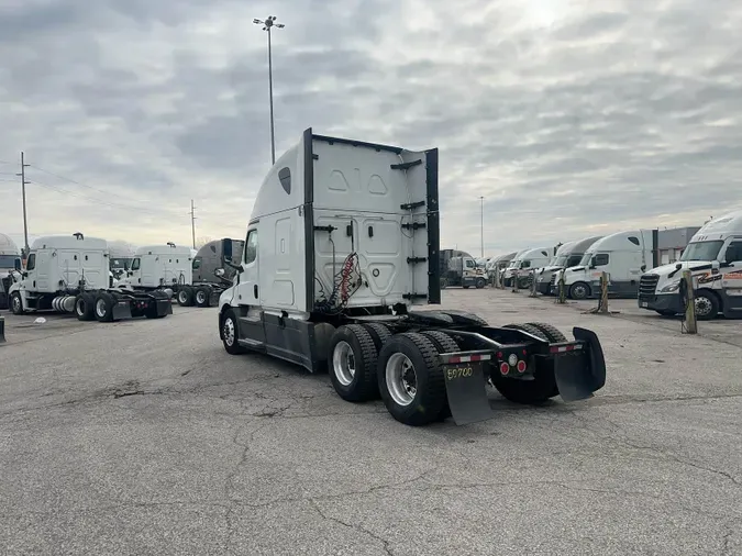 2020 Freightliner Cascadia