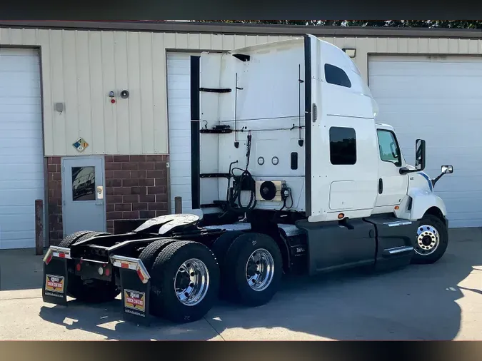2021 INT LT625 6x4