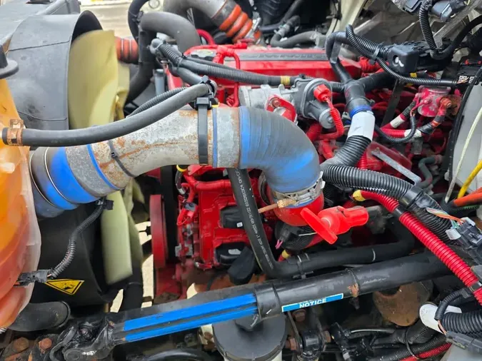 2020 NAVISTAR INTERNATIONAL MV607 (4X2)