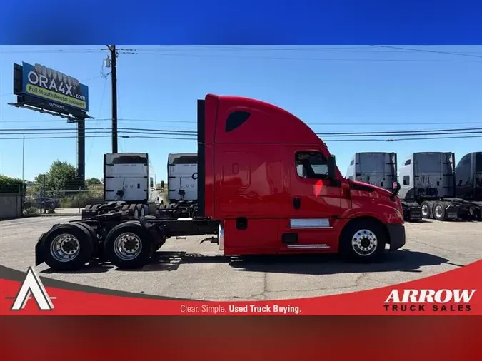 2022 FREIGHTLINER CA126