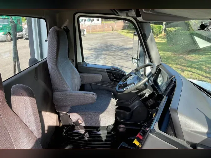 2021 INT LT625 6x4