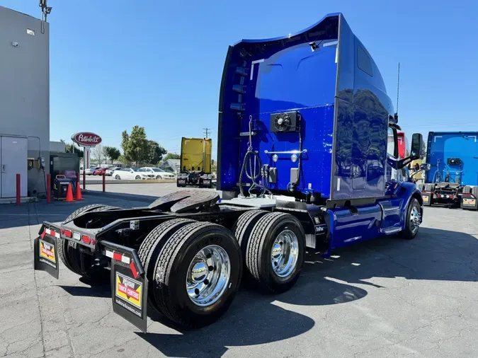 2022 Peterbilt 579