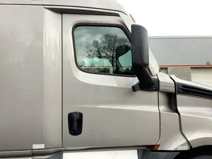 2021 Freightliner Cascadia