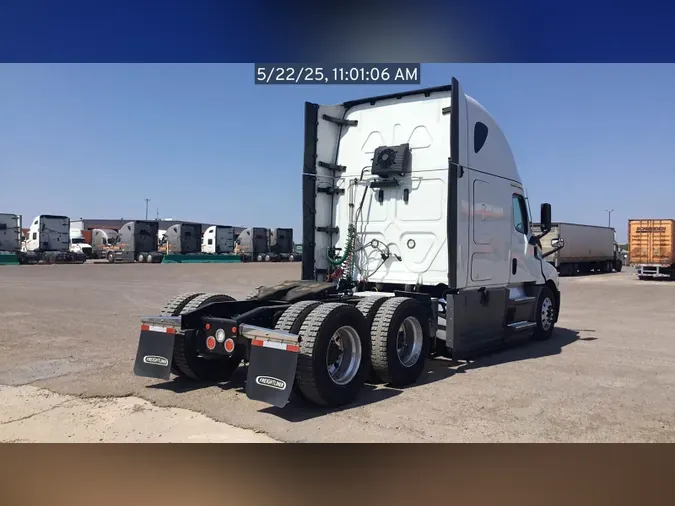 2021 Freightliner Cascadia