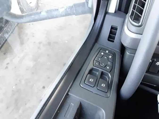2020 VOLVO VNL64T-760