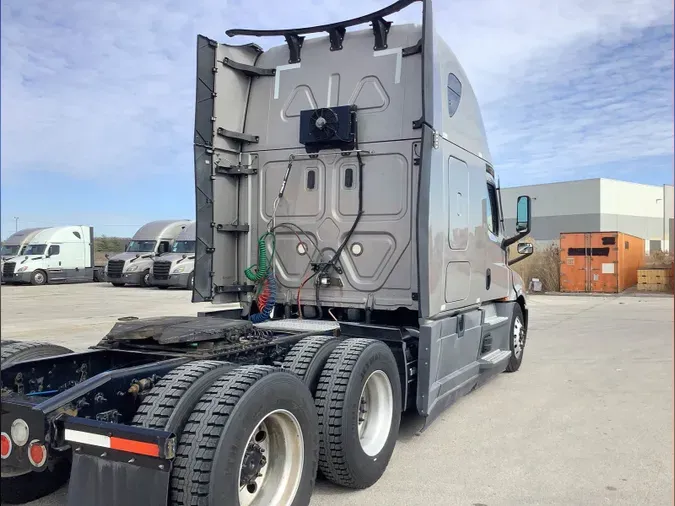 2020 Freightliner Cascadia