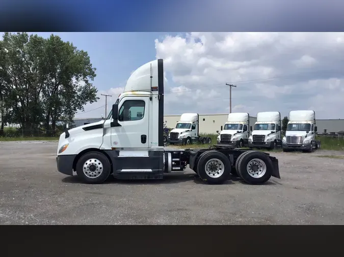 2020 Freightliner Cascadia 126203b946eb98448ad74618be135a0b735