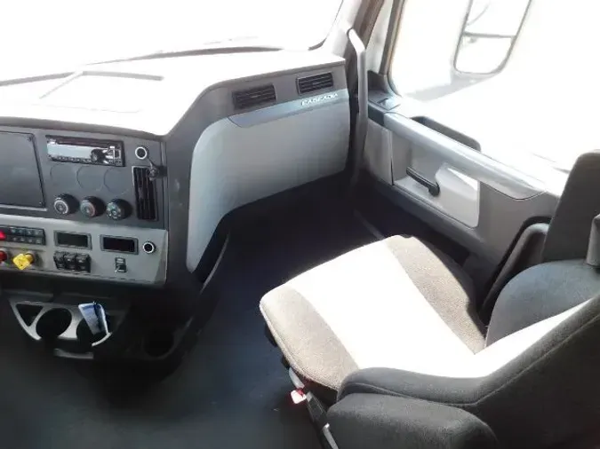 2018 Freightliner New Cascadia 126