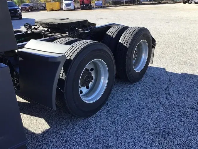 2021 FREIGHTLINER CASCADIA