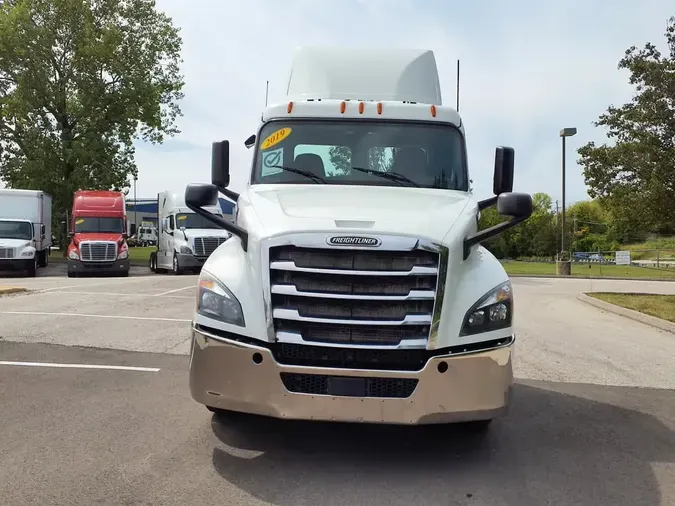 2019 FREIGHTLINER NEW CASCADIA PX12664
