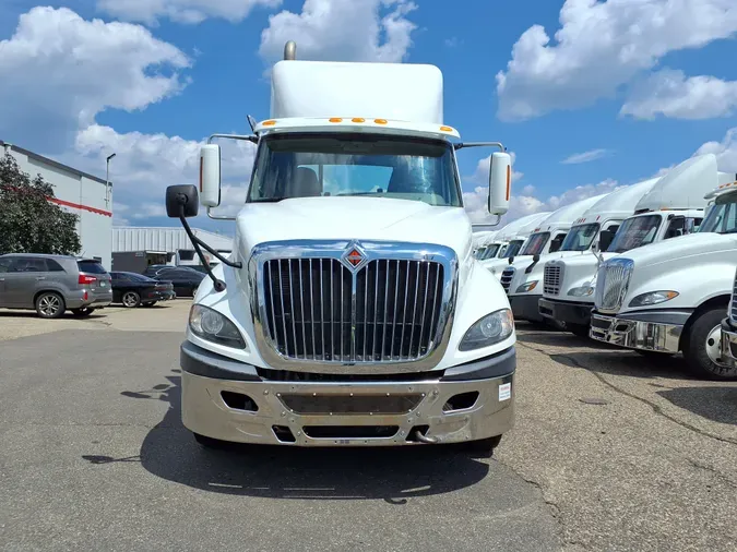 2017 NAVISTAR INTERNATIONAL PROSTAR (4X2)