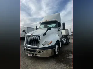 2019 NAVISTAR INTERNATIONAL LT625 DAYCAB T/A