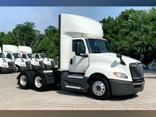 2021 INT LT625 6x4