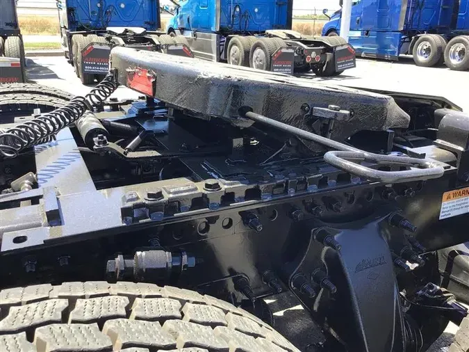 2021 FREIGHTLINER CA126