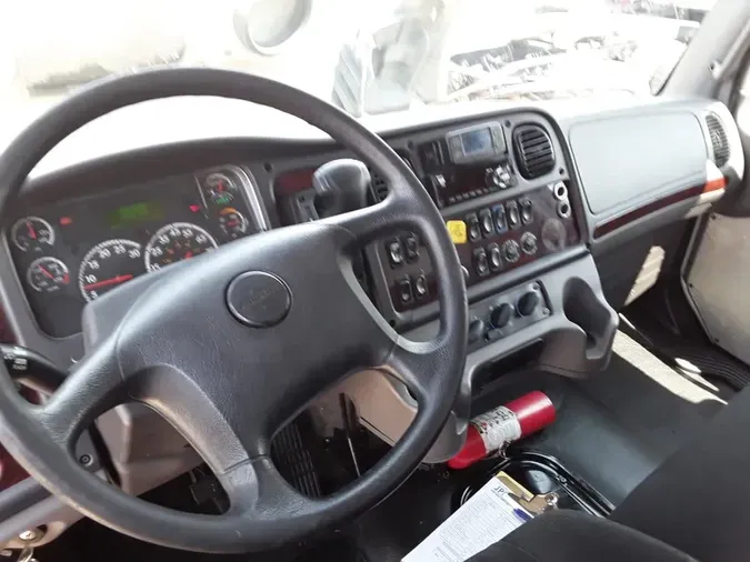 2020 FREIGHTLINER M2 106