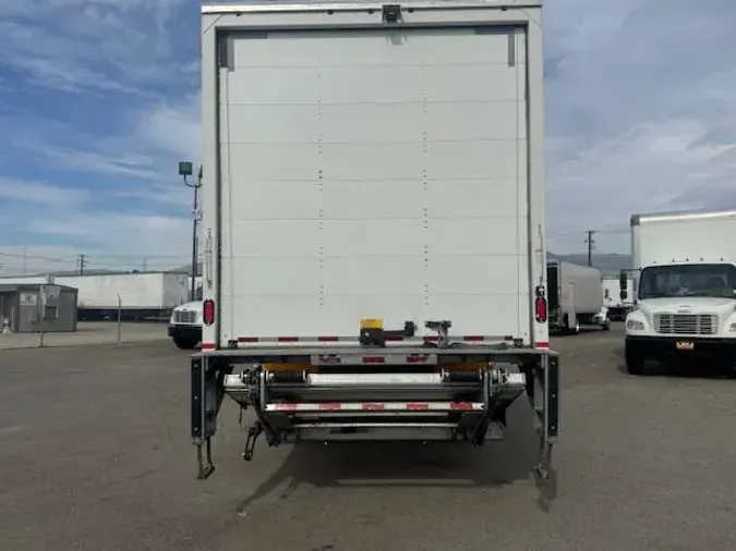 2019 Freightliner Business Class M2 106