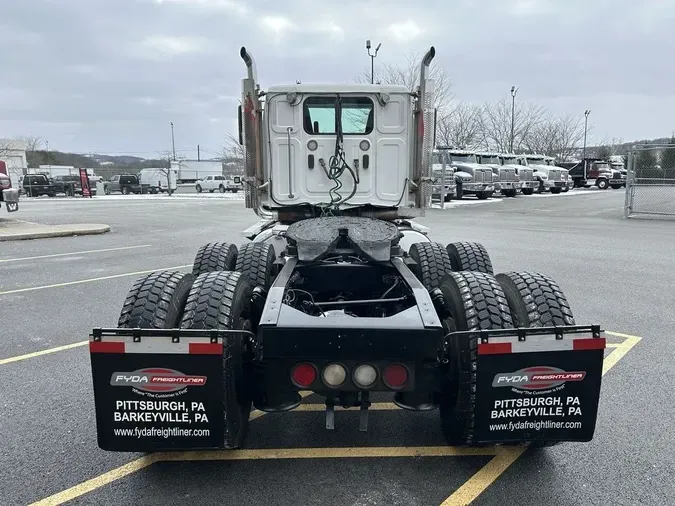 2022 Western Star 4900 SF