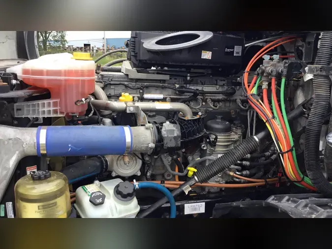 2020 Freightliner Cascadia 126