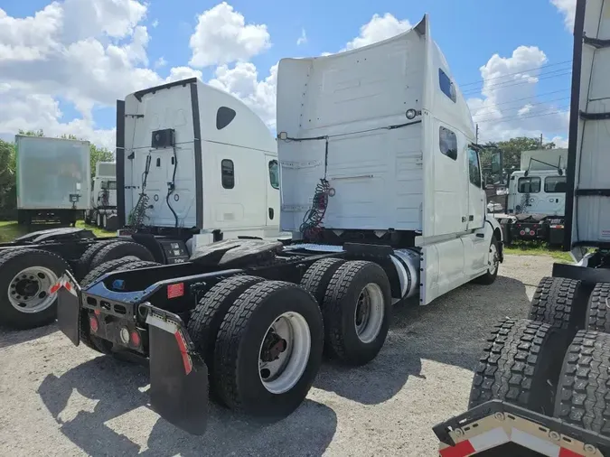 2019 VOLVO VNL64T-760
