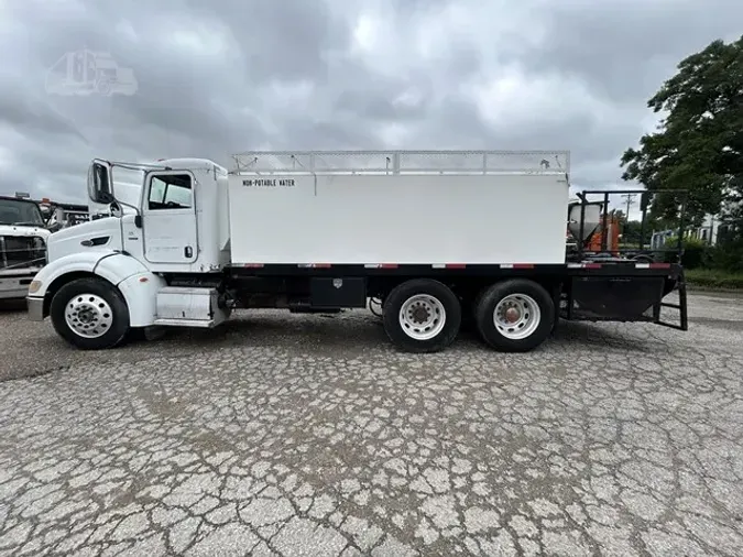 2010 PETERBILT 384