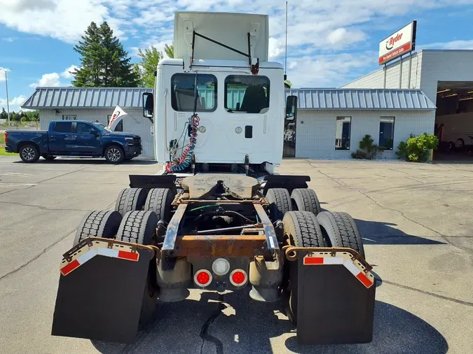 2017 FREIGHTLINER/MERCEDES CASCADIA 125