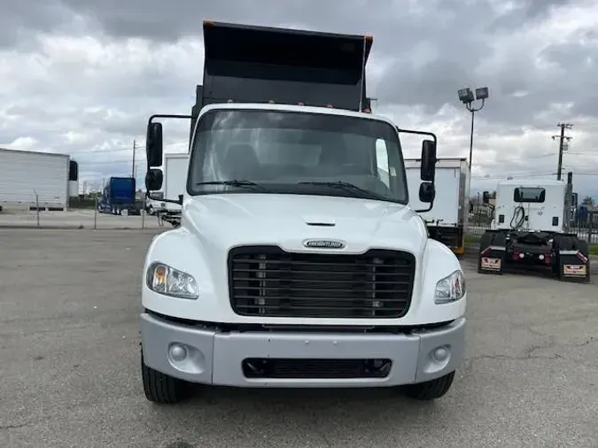 2022 Freightliner Business Class M2 106