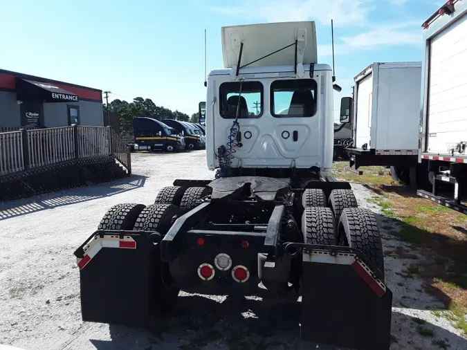 2019 FREIGHTLINER/MERCEDES CASCADIA 125