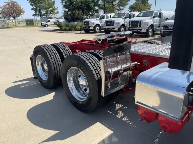 2022 Peterbilt 567