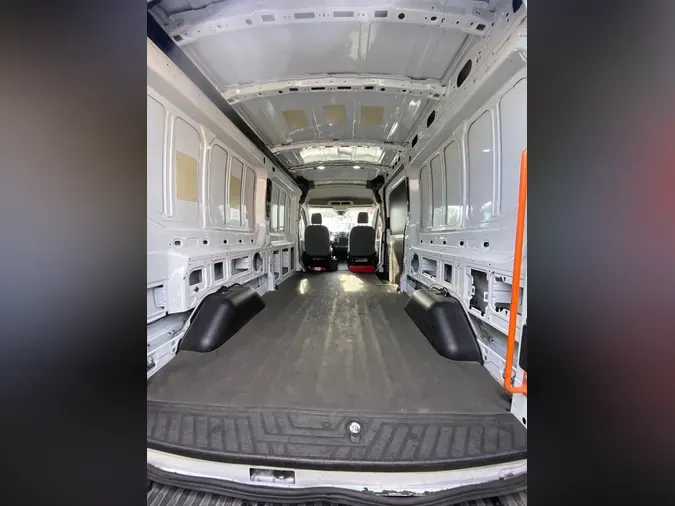 2019 FORD MOTOR COMPANY TRANSIT 250 MED ROOF