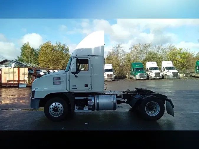 2020 Mack Anthem205e673eac0347fdb1ea801598eff04c