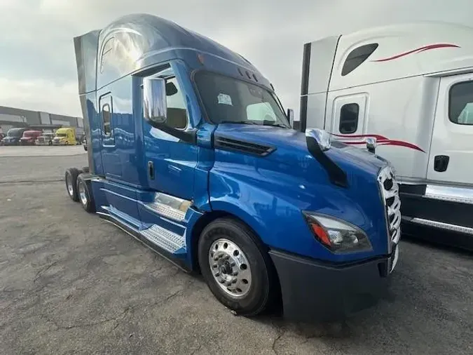 2022 Freightliner Cascadia