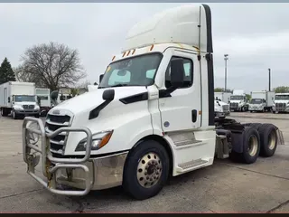 2021 FREIGHTLINER/MERCEDES CASCADIA PX11664ST