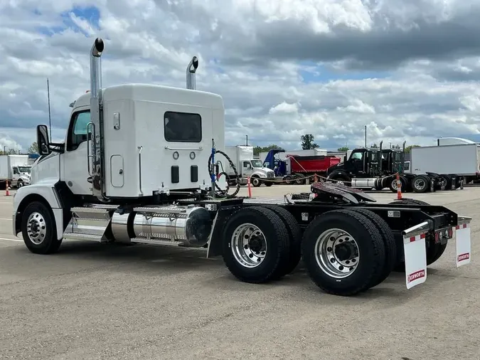 2025 Kenworth T680