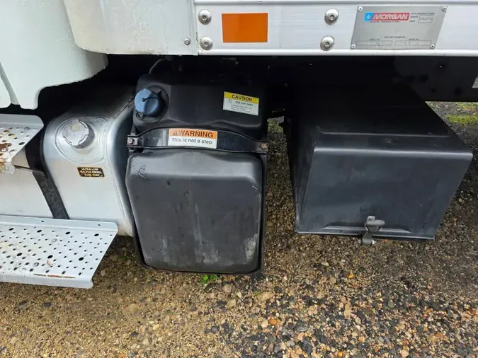 2018 FREIGHTLINER M2 106