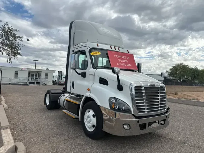 2017 FREIGHTLINER CASCADIA 113