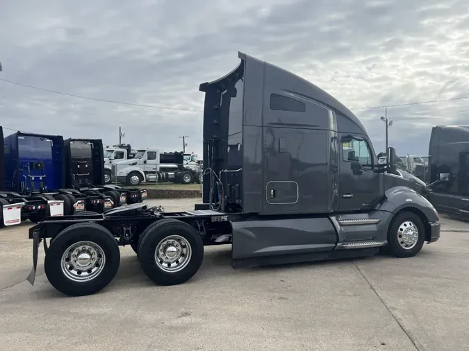 2020 Kenworth T680