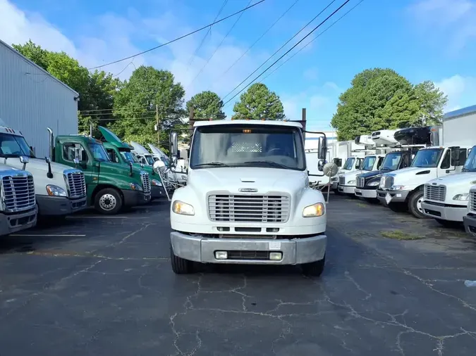 2015 FREIGHTLINER M2 106