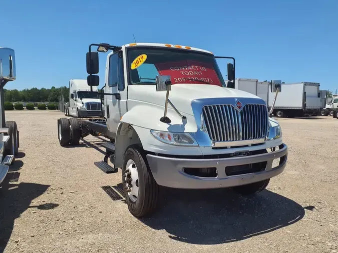 2019 NAVISTAR INTERNATIONAL 4300