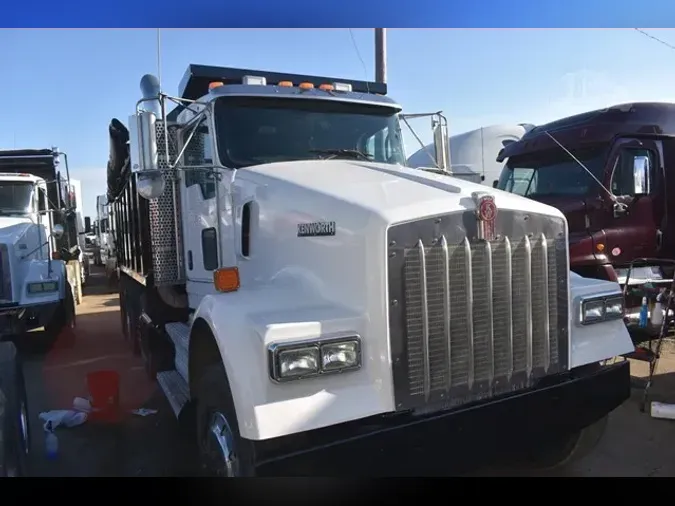 2010 KENWORTH W900