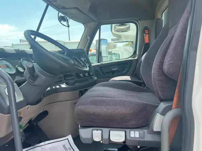 2018 FREIGHTLINER/MERCEDES CASCADIA 125