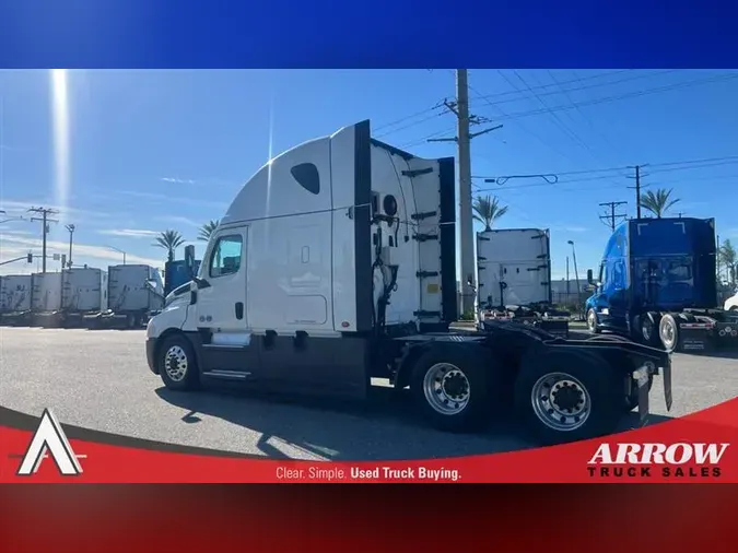 2021 FREIGHTLINER CA126