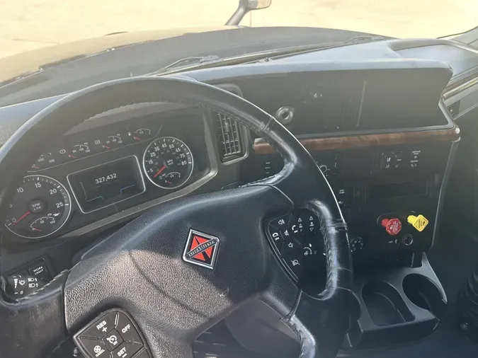 2022 International LT625