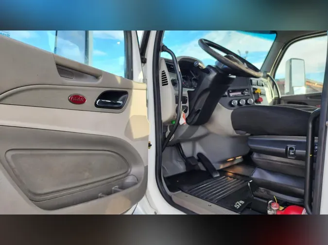 2020 Peterbilt 579207816e97b470395f1291a9c8afc9137