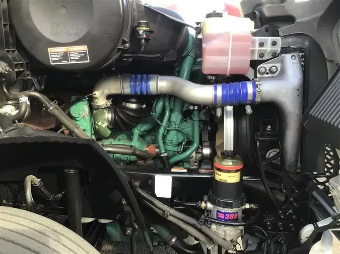 2021 VOLVO VNR64T640207b88dd9fb02ba48cb1ce0f1264a5b3