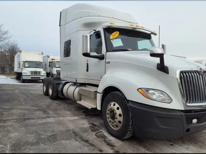 2019 NAVISTAR INTERNATIONAL LT625 SLPR CAB