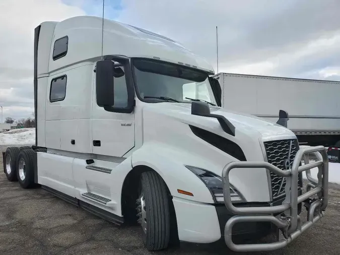 2024 VOLVO VNL64T860