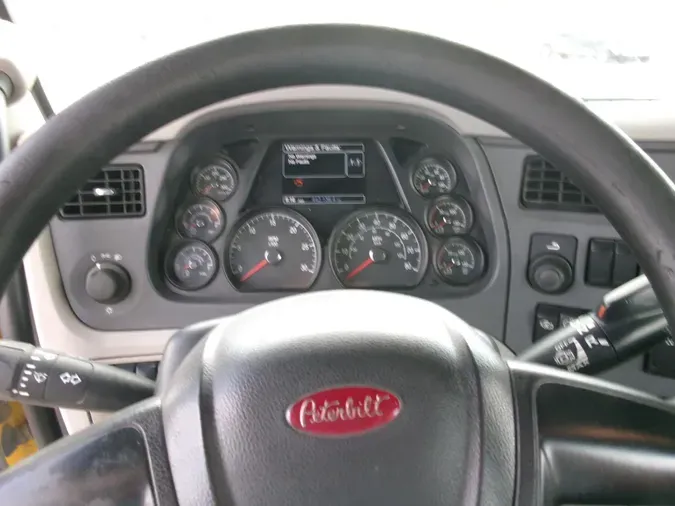 2020 Peterbilt 579